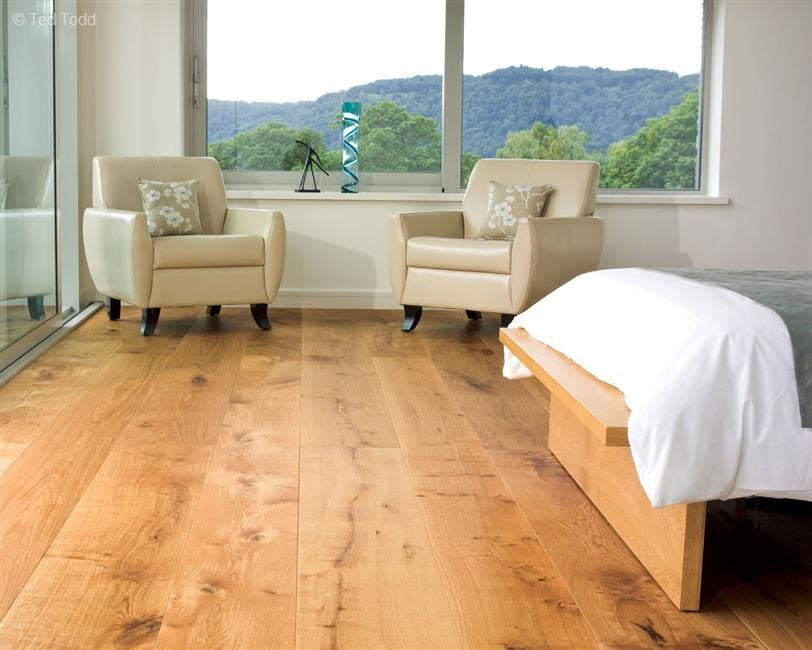Natural Bathroom & Bedroom Focus:  Top Tips for the Perfect Wood Floor